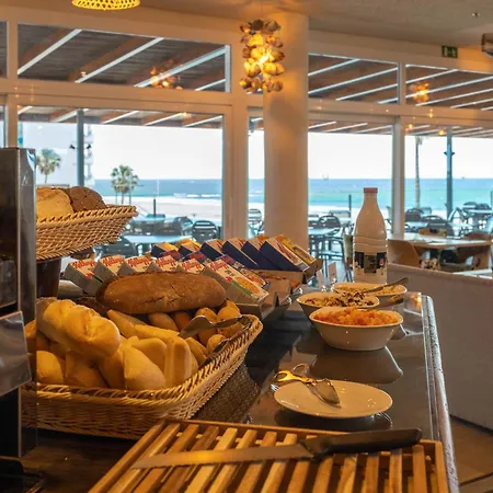 Hotel Bahia By Qhotels 4*