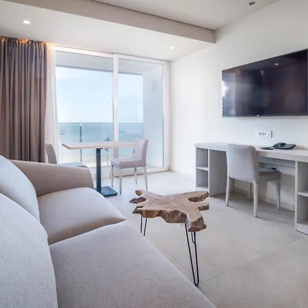 Hotel Bahia By Qhotels 4*