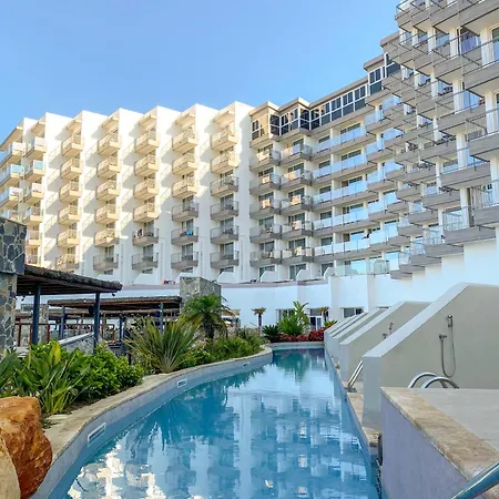 ホテル Bahia By Qhotels 4*